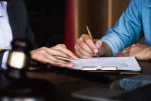 How Settlement Negotiations Work in a Florida Medical Malpractice Case