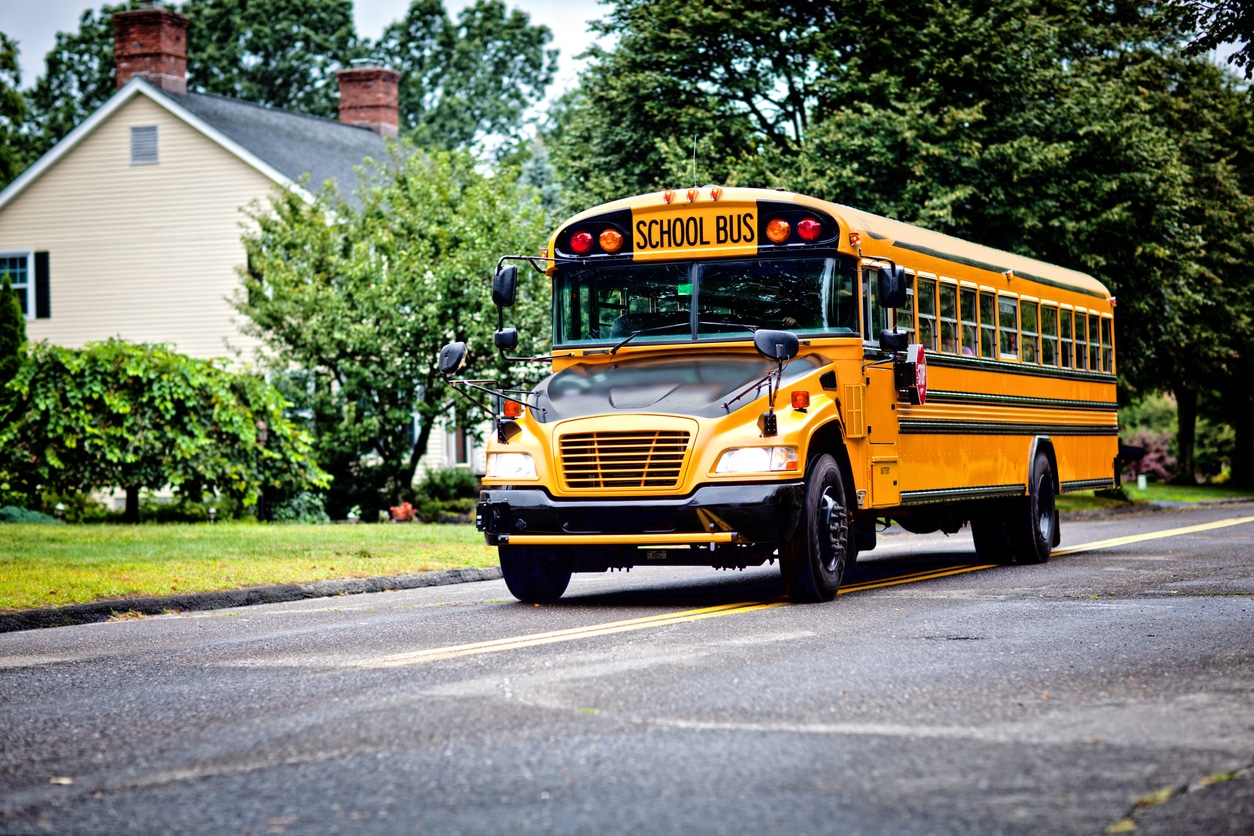 What Are the Rules in Florida Regarding Stopping for a School Bus?